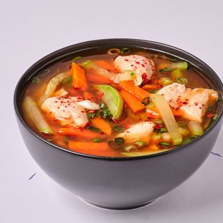 Ciorbă de pui aromată (picantă)