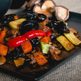 Pulpă de vită cu de toate