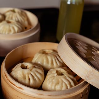 Mix baozi cu sos chilli dulce