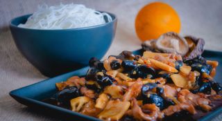 Piept de rață cu bambus, ciuperci urechi de lemn