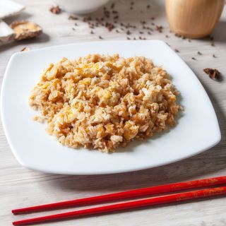 Orez prăjit cu ou