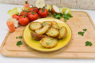 Cartofi cu marar si usturoi