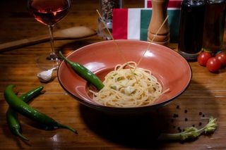 Spagheti aglio olio & peperoncino