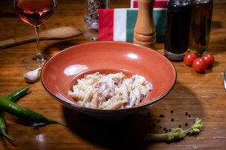 Fusilli speck & scamorza