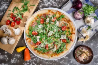 Pizza Crudo Zolla e Rucola mica