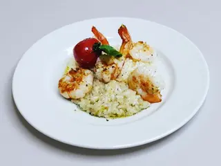 Risotto con gamberi al limone