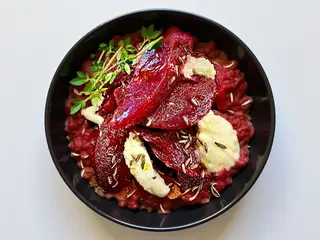 Salata de sfecla rosie