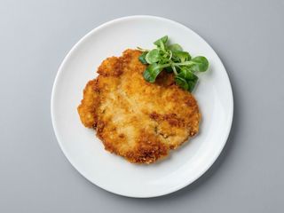 Snitel crocant din piept de pui
