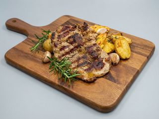 Ceafa de porc la gratar