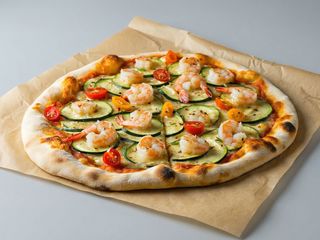 Pinsa cu Creveți, cremă de trufe și zucchine