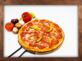 Pizza Diavola Ø30cm + Doza Suc