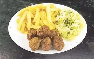Meniu cu chiftelute de pui/ porc