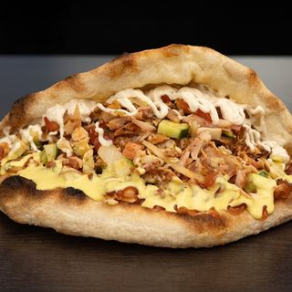 Doner Napoletan Mix si o Porție de Cartofi Prăjiți-800g