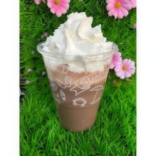 Ciocolata neagra cu alune