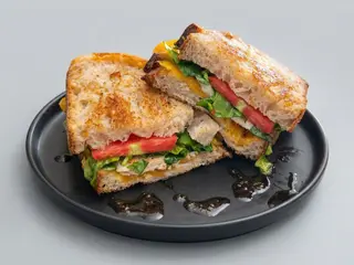 Sandwich Gourmet cu Pui