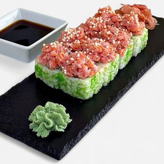 House Tuna Vulcano Rolls