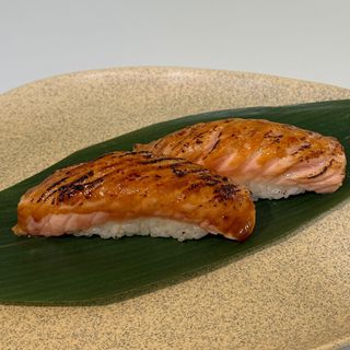Nigiri Flambe somon