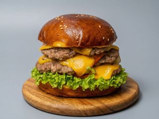 Meniu Double Champion Burger Vita