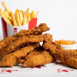 MENIU CRISPY STRIPS MARE