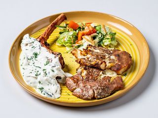 Cotlet de porc cu sos ciuperci