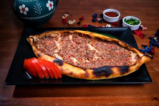 Pide cu carne