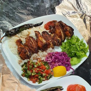 Meniu Aripioare de pui + ciorba de linte + 2 Lipie + orez cu lapte