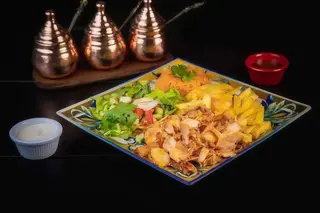 Kebab pui la farfurie