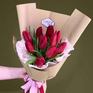 Buchet cu 11 lalele rosii