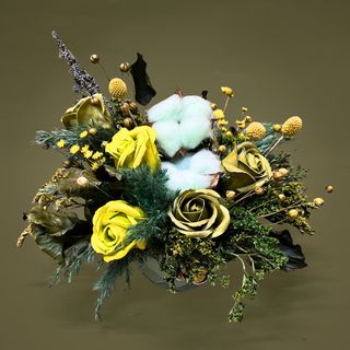 Aranjament cu flori de sapun Green