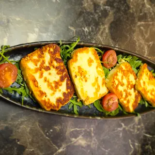 Halloumi la gratar