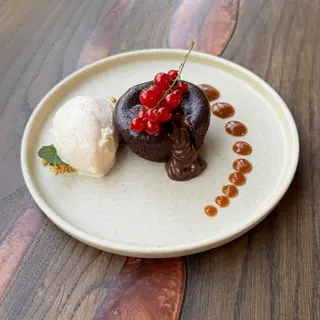 LAVA CAKE
