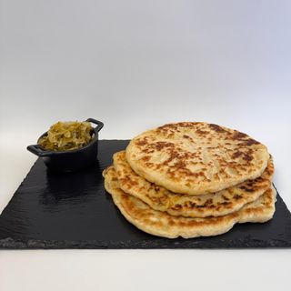 PLĂCINTĂ CU VARZĂ 100 GR