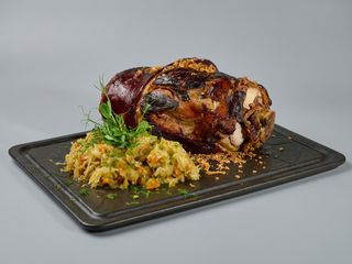 Varză călită cu ciolan