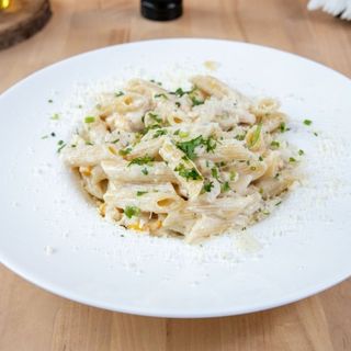 Penne cu pui și porumb