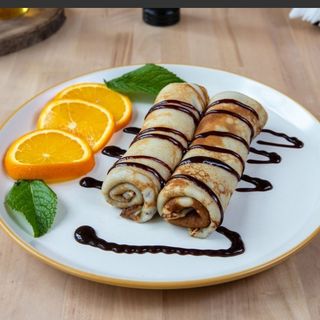 Clătite cu ciocolată și frișcă