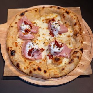 Pizza Mortadella e Stracciatella 30cm