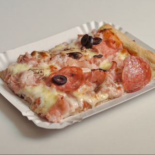Pizza felie Quattro Stagioni