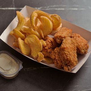 Aripioare nepicante + cartofi spirala