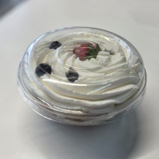 Tort la pahar - fructe de padure