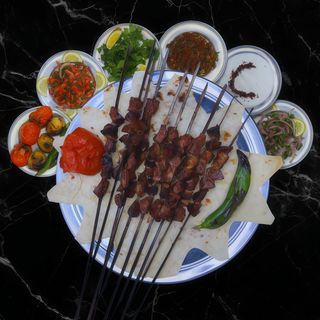 Ficat de oaie la ţepuşă