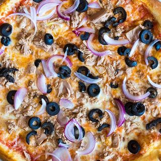 Pizza Tonno