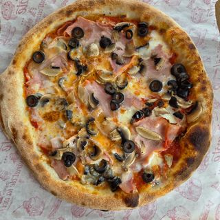Pizza Capriciosa