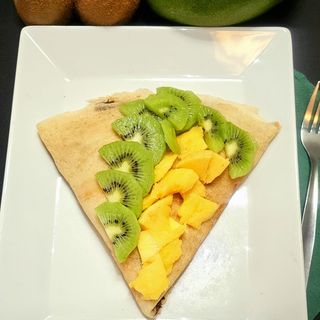 Clatite cu Nutella, Mango si Kiwi