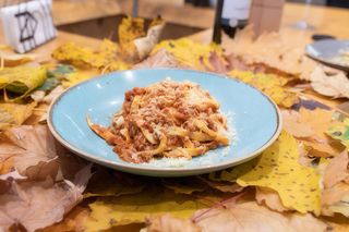 Tagliatelle de casă cu ragu de carne