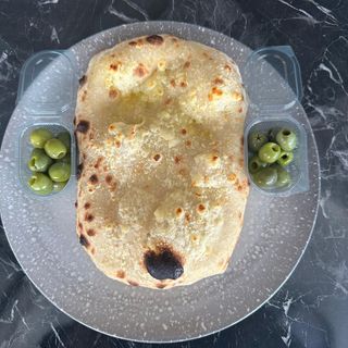 Focaccia cu parmezan