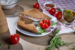 Sandwich toast cu sunca