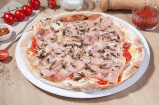 Pizza Prosciutto funghi