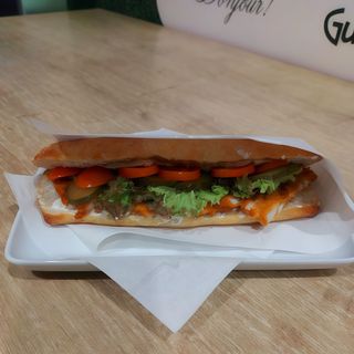 Demi bagheta pui snitel