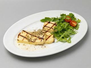 Halloumi la gratar