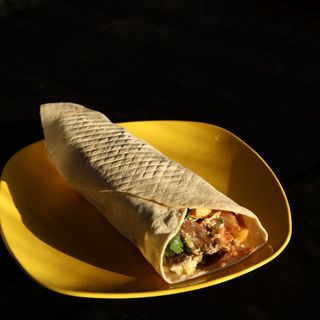 Shaworma de pui mare la lipie